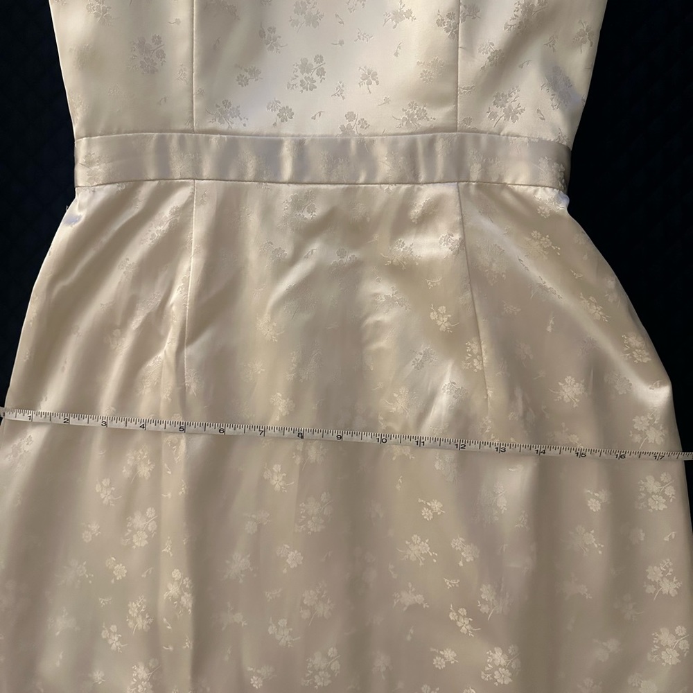 Markarian Ditsy Floral Gown With Shoulder Train- Wedding Dress, Unworn - Picture 5 of 16